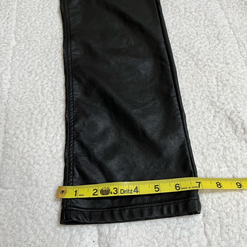 Vegan leather straight leg pants - Picture 10 of 11